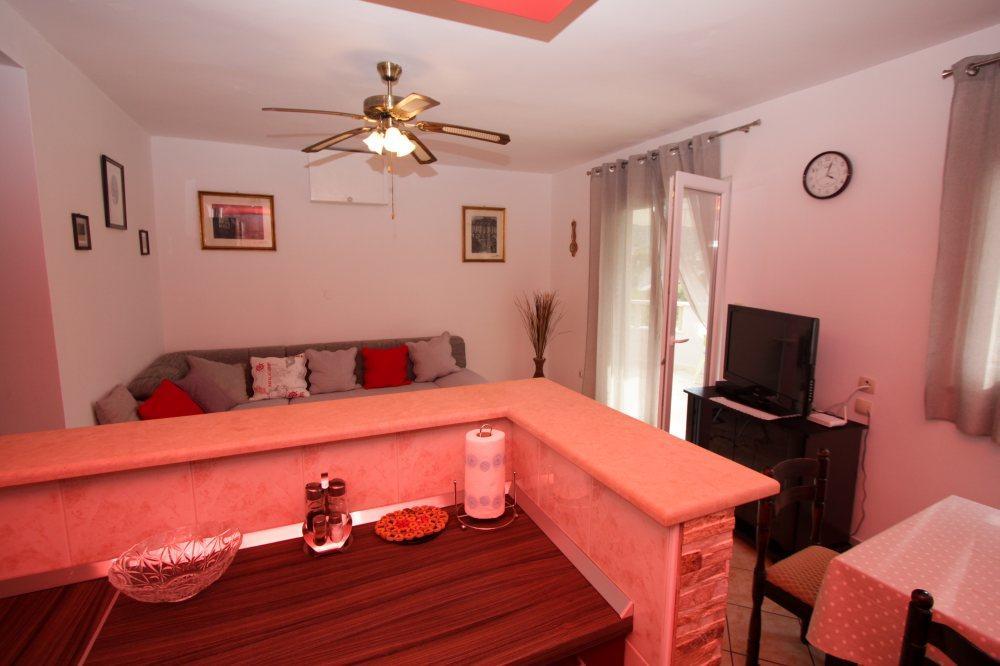 Apartment Miljenko Tomic Splitska Extérieur photo